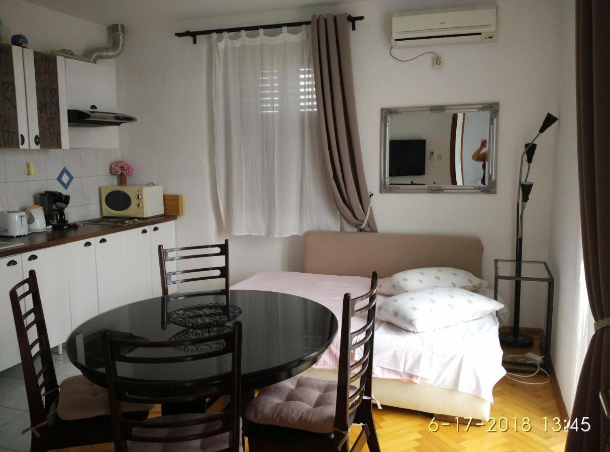 Apartments Gina トロギール エクステリア 写真